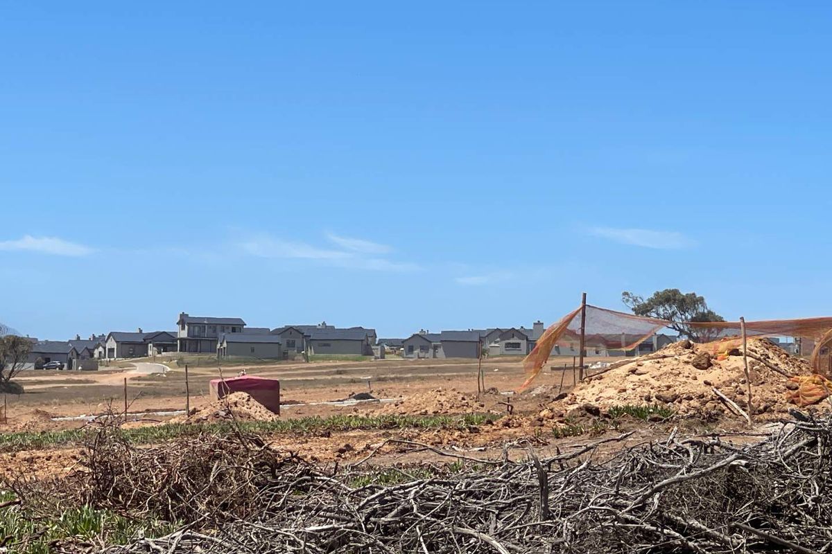 Exclusive Opportunity - 657m2 Vacant Stand For Sale in Hartland Lifestyle Estate - Photo 2