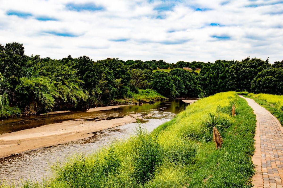 Do you value outdoor living from a safe home? - Photo 3