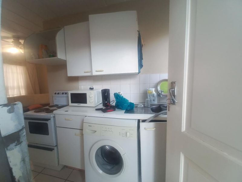 A  GROUND FLOOR APARTMENT - Photo 5