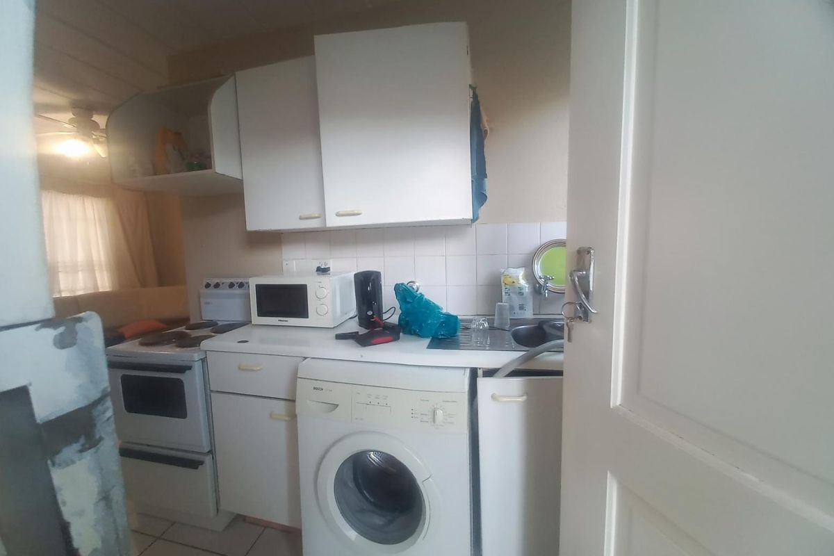 A  GROUND FLOOR APARTMENT - Photo 5