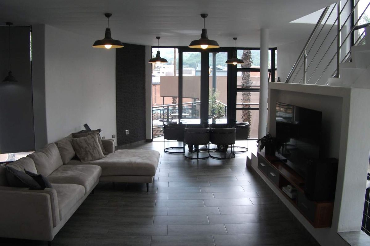 Across from Omni Square - Photo 3