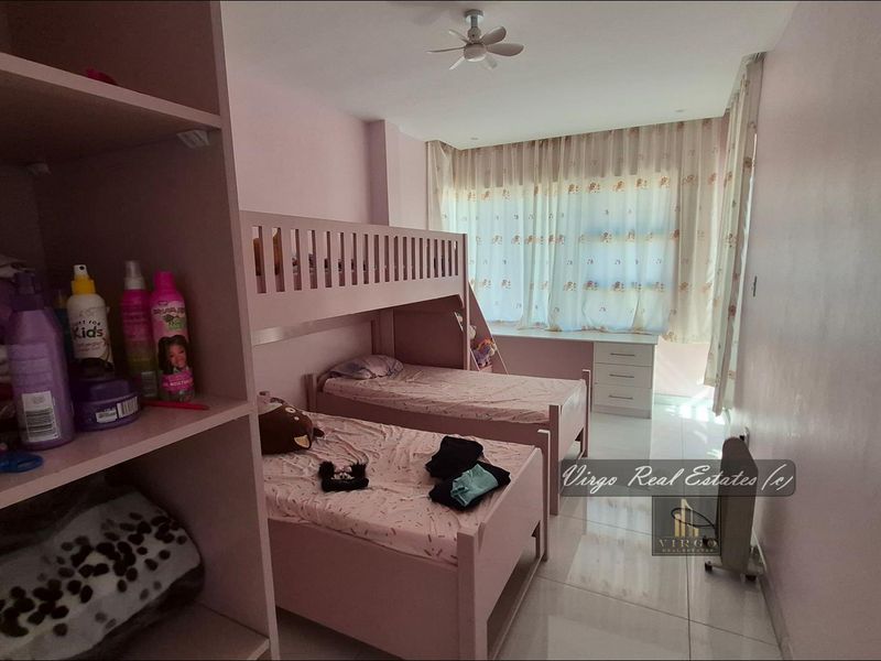 🏡 LUXURY 4BEDROOM MOUNTAIN-VIEW LIVING IN KLEINE KUPPE 🌄 - Photo 10