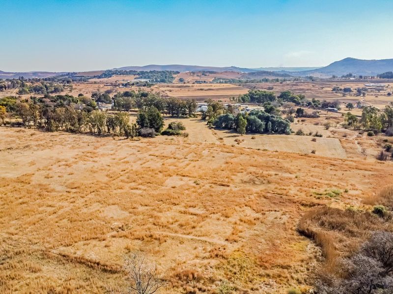 Escape the City Buzz: Invest in Muldersdrift’s Natural Beauty and Potential - Photo 9