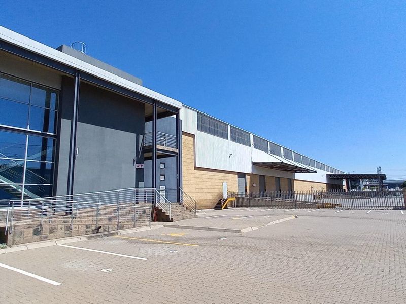 4 626m2 Gosforth Park Warehouse To Let - Photo 9