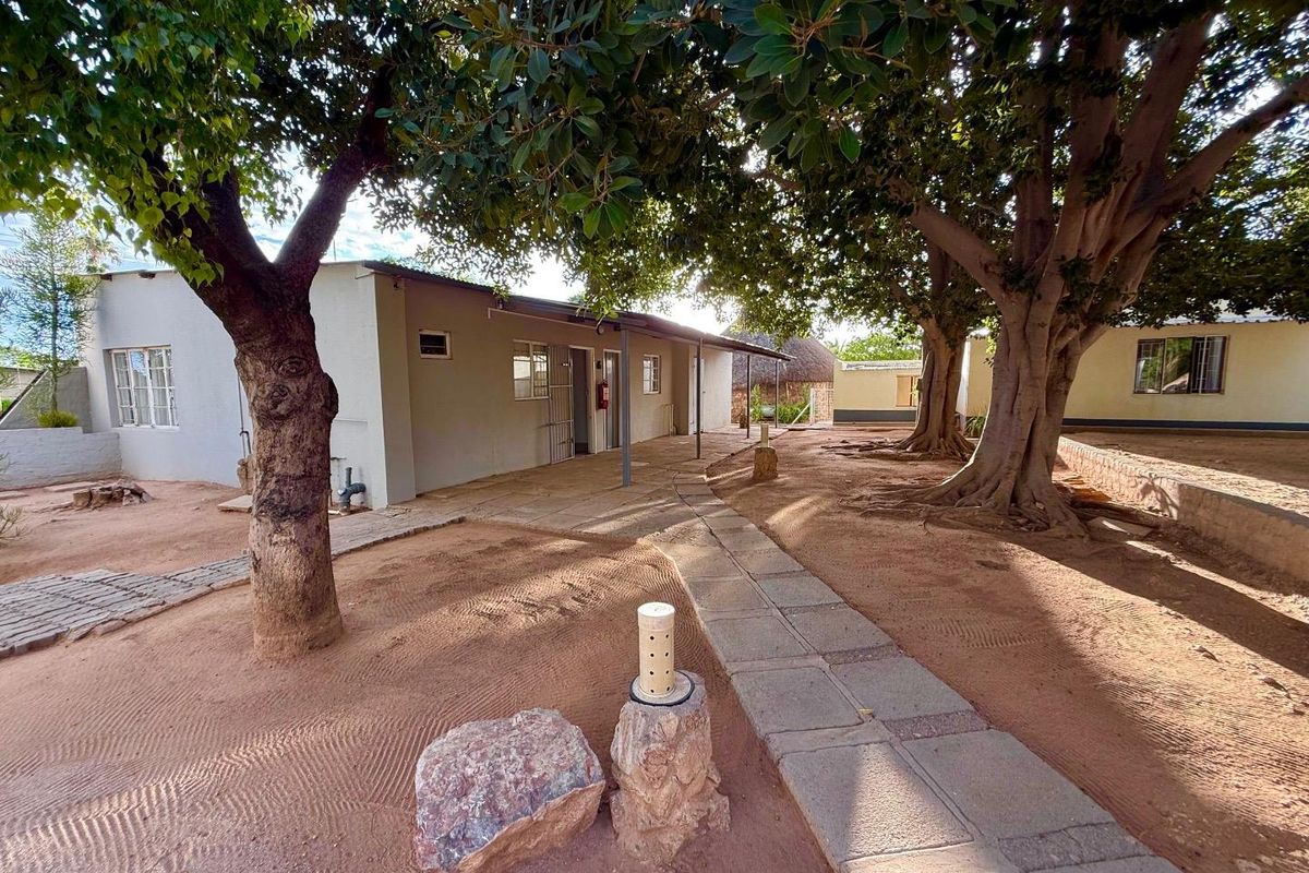 14 Bedrooms Houses For Sale in Outjo - Photo 4