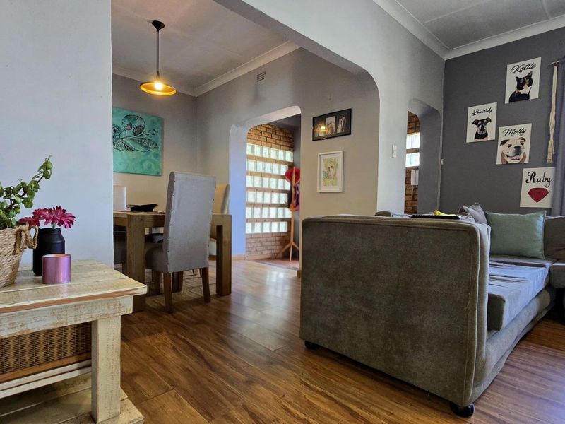 2 Bedroom House for sale in Florentia - Photo 10