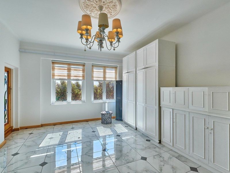 Heritage Sought after Complex Mentone Court! - Photo 3