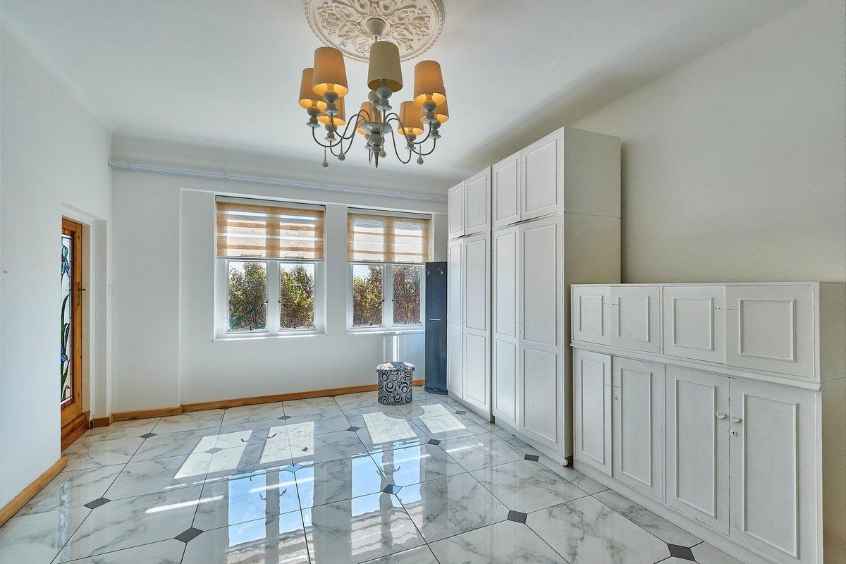 Heritage Sought after Complex Mentone Court! - Photo 3