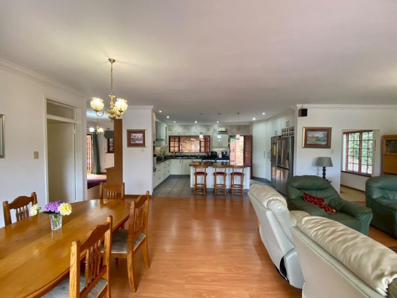 SPACE, PRIVACY AND LUSH SURROUNDS IN THE HEART OF KLOOF - Photo 8