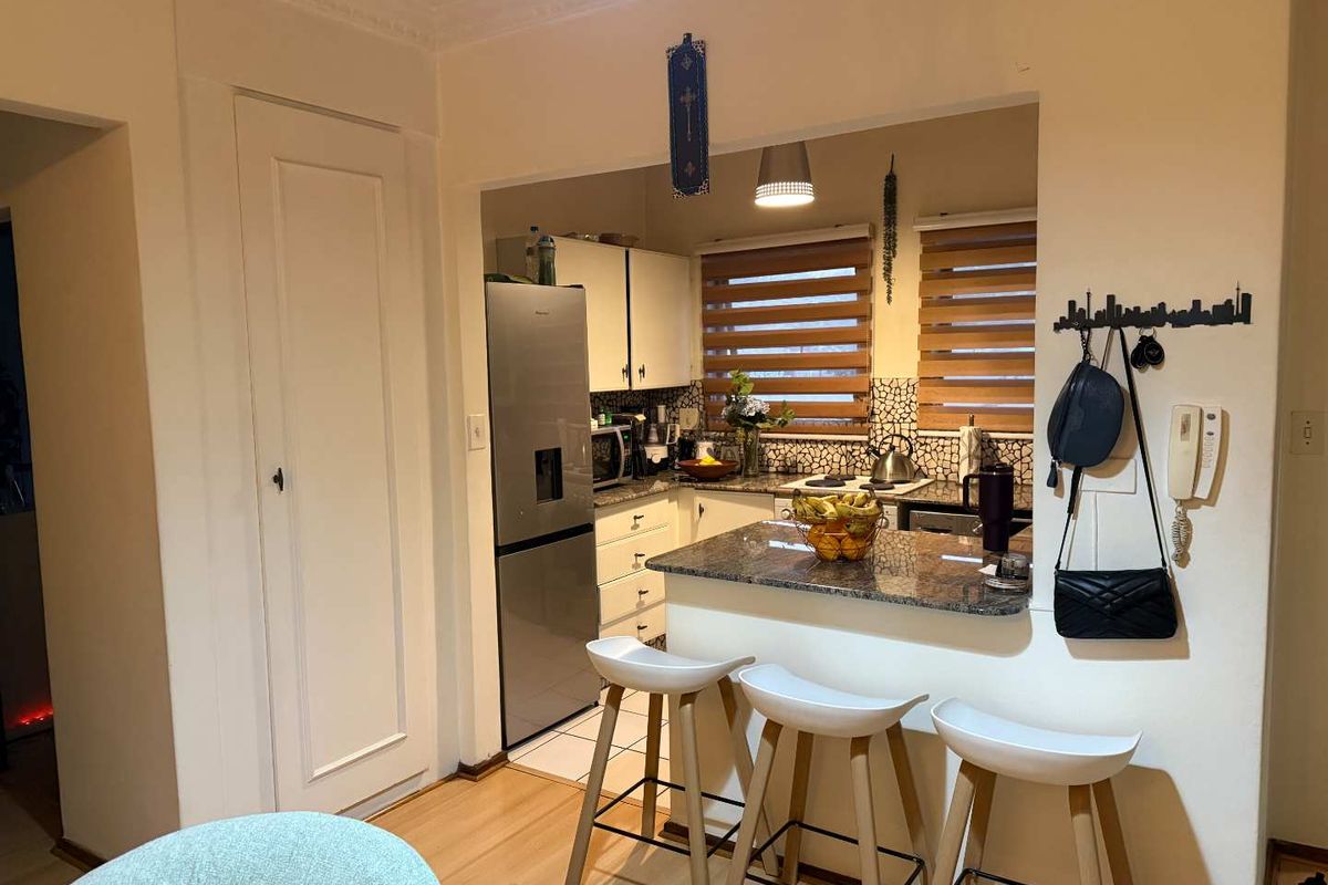 2 BEDROOM APARTMENT TO RENT IN OAKLANDS - Photo 3