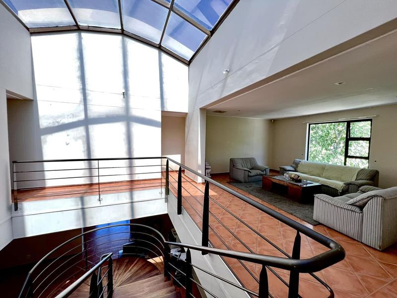 4 Bedroom House For Sale in Ludwigsdorf - Photo 4