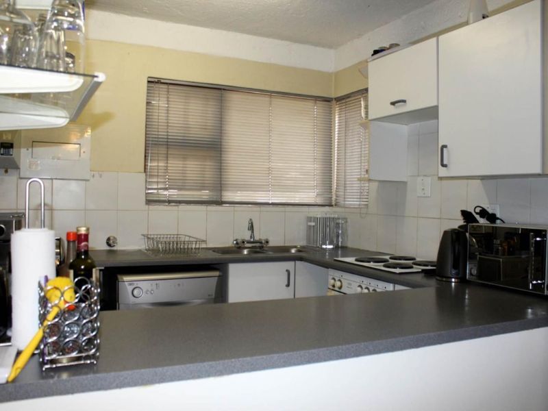 Property For Sale in Garsfontein, Pretoria - Photo 3