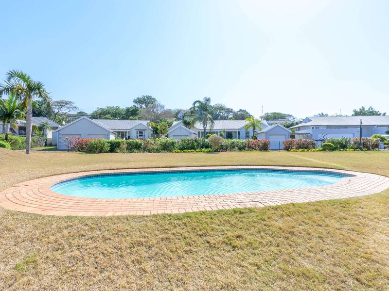 Prime Location: Immaculate 3-Bedroom Simplex for sale in Umhlanga Manors - Photo 2