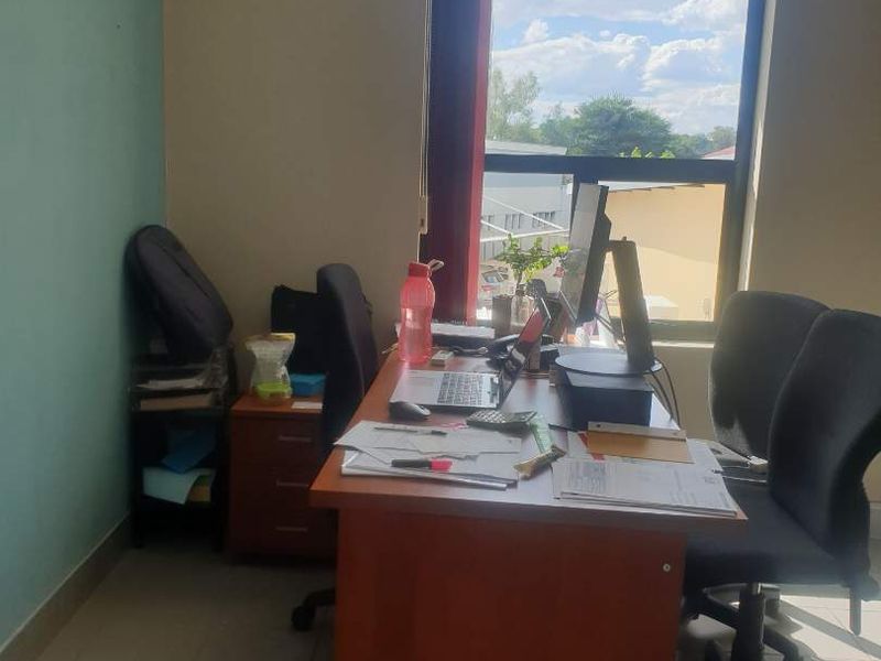 BUILDING FOR SALE - Photo 9