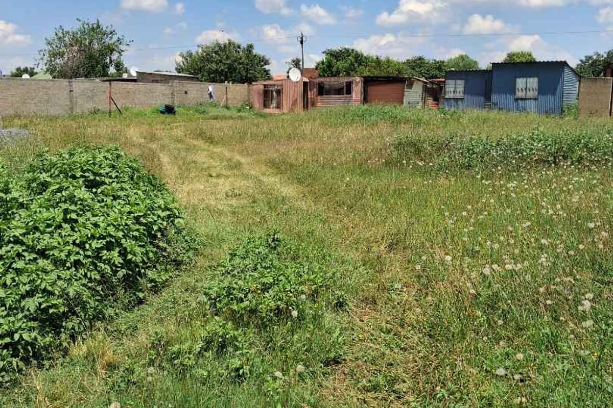 Well Fenced Land For Sale in Meyerton - Photo 2