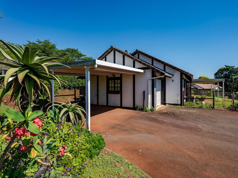 A HOME TO GROW INTO – WATERFORD COUNTRY ESTATE, WATERFALL 2 - Photo 3