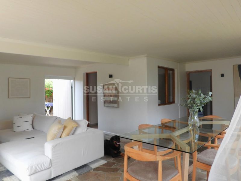 Comfortable family house with big erf - Photo 5