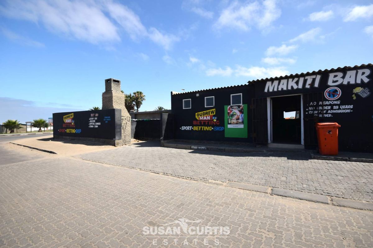 Starting from N$ 1260 000!!!! - Photo 2