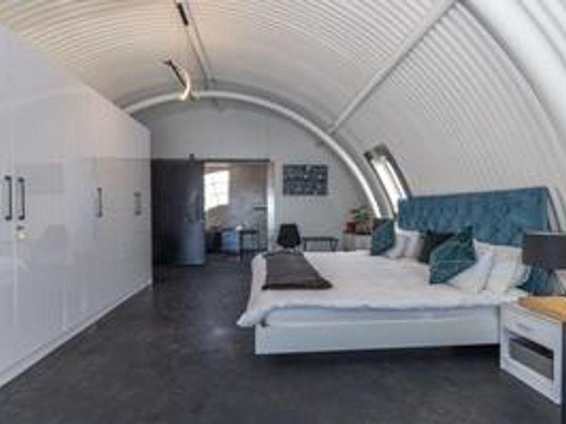 Stunning luxury penthouse in the heart of the CBD - Photo 10