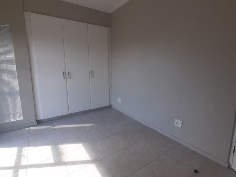 Sole Mandate !!! Beautiful Apartment For Sale in Palm Lakes Estate - Photo 9