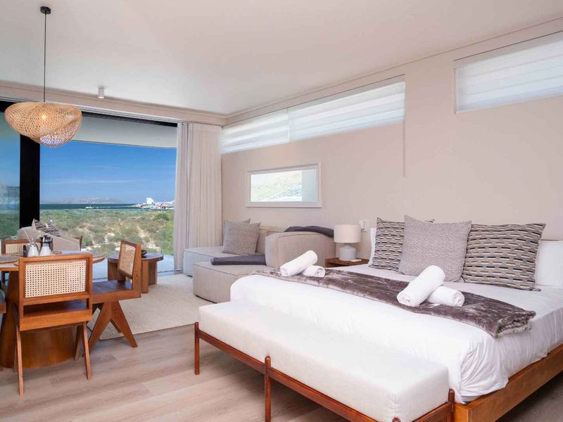 Luxury, Location and Lifestyle - Photo 5