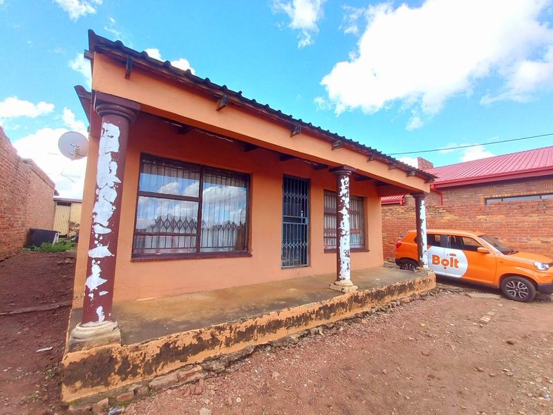 Two Bedrooms house for sale in Atteridgeville - Photo 4