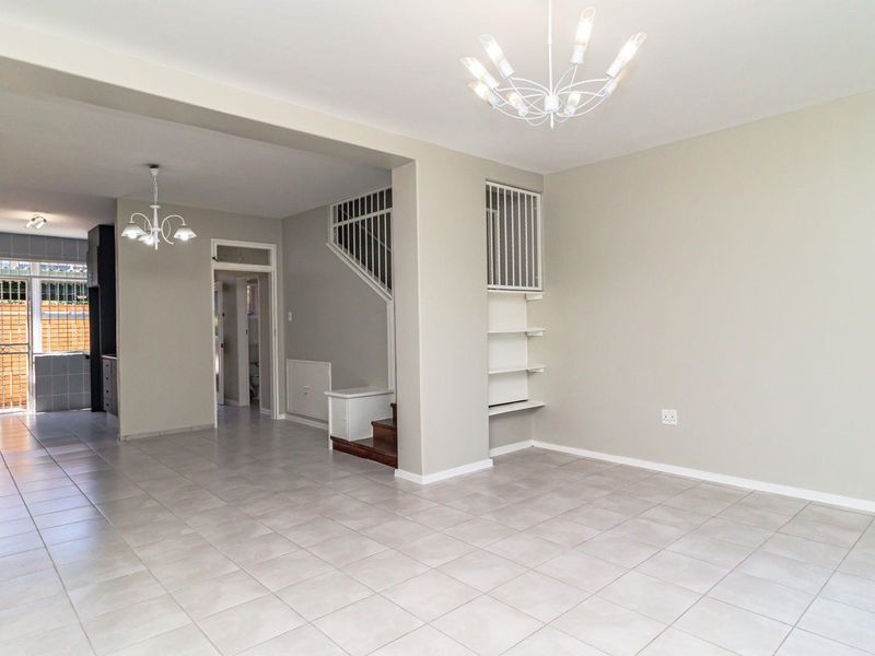 Spacious Duplex: Perfect Blend of Style and Functionality! - Photo 8