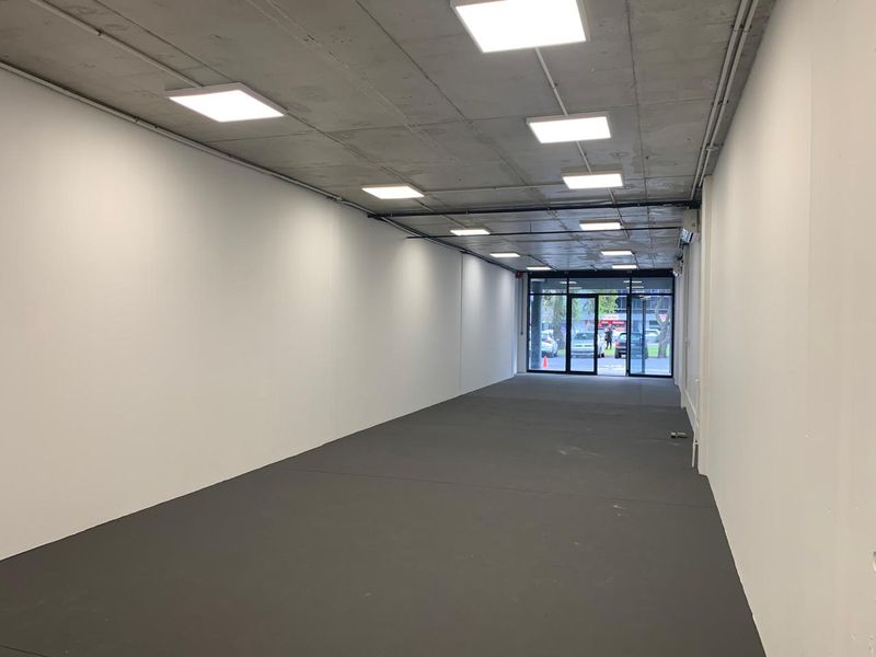 Prime Retail Space Available on Edward Road – Ready to Lease! - Photo 3
