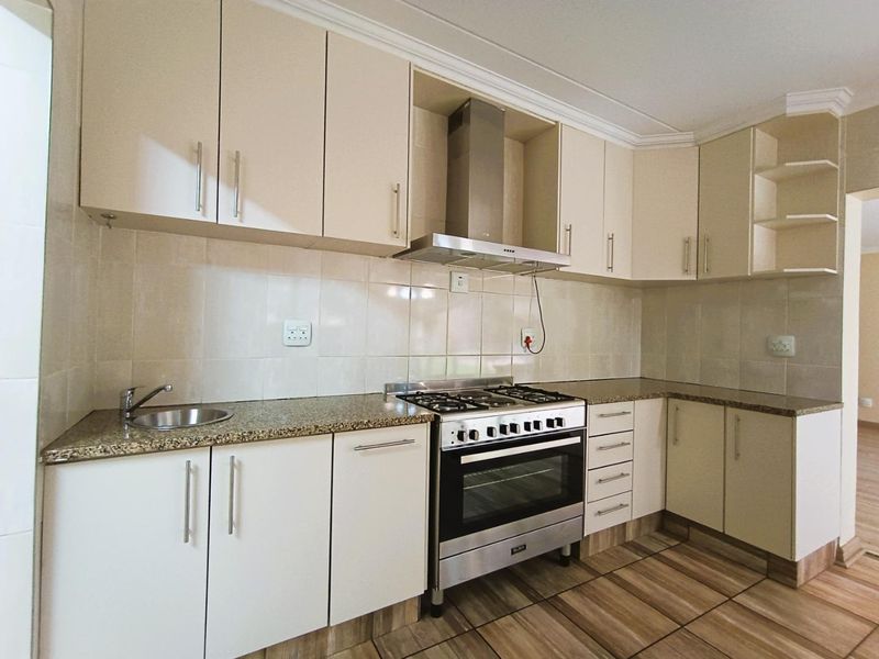 Elegant Double-Storey Townhouse with Space, Style and Sustainability - Photo 4