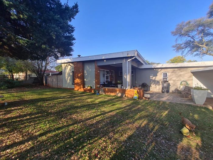 Property #2030070, House Pending Sale in Valhalla