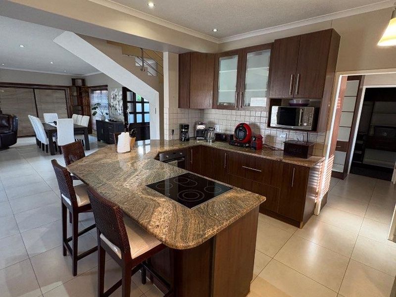 5 Bedrooms Finished House To Rent in Long Beach - Photo 6