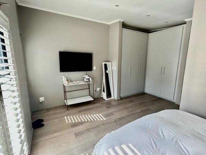 2 BED 2.5 BATH DUPLEX EDENBURG FOR SALE - Photo 8