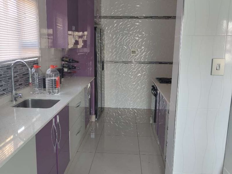 Modern Townhouse for Sale in Newcastle. - Photo 9