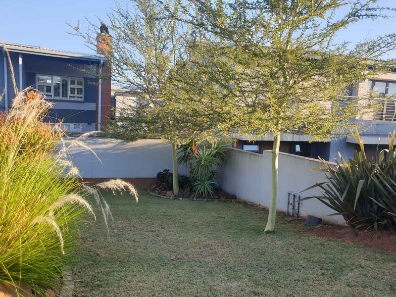 Beautiful 4 Bedroom House in Tranquil settings - Photo 4