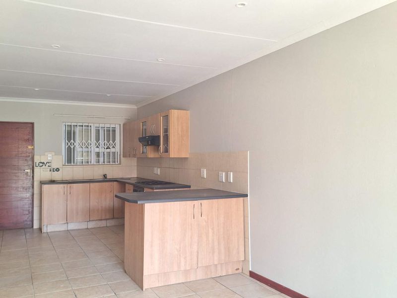 2 Bedroom, Ground Floor Apartment in Ferndale - Photo 4