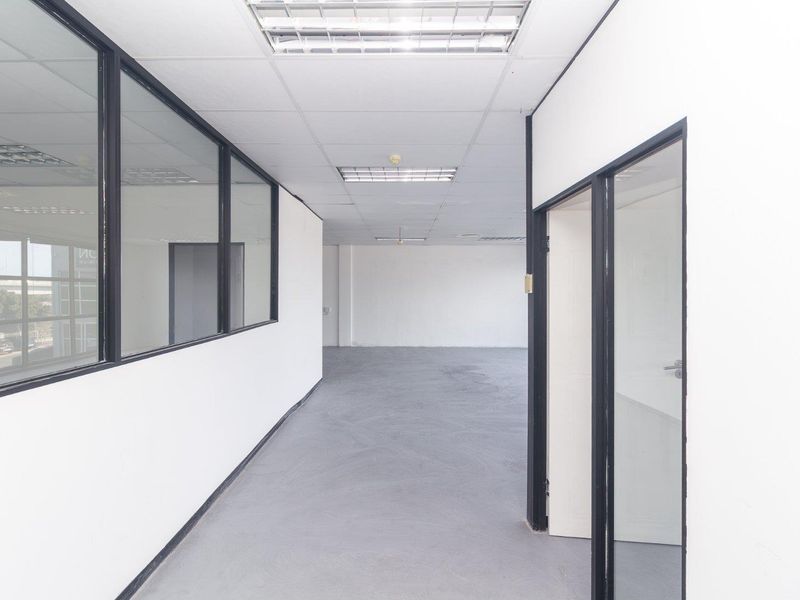 Prime office for sale Paarden Eiland - Photo 3