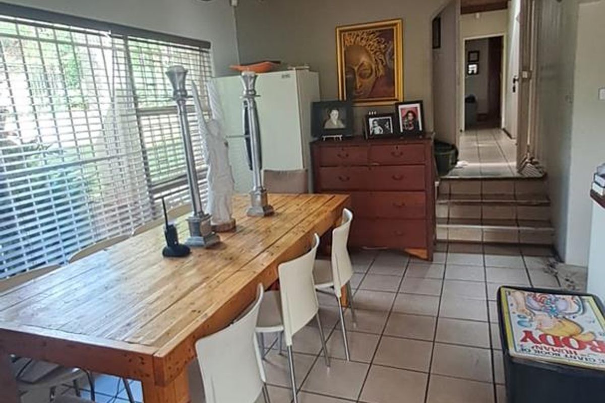 4 Bedroom Family House - Photo 4