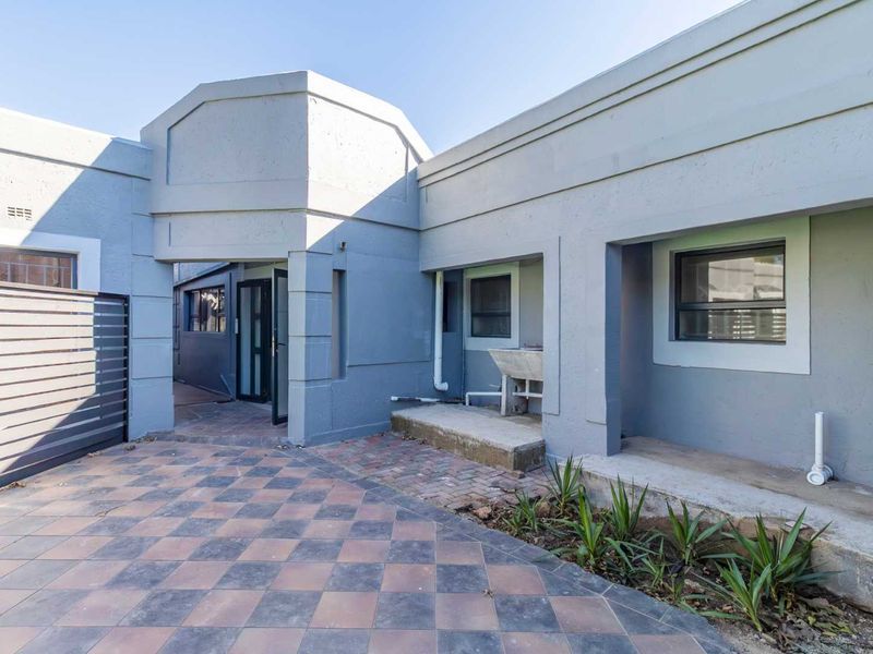 Large Property to Let in Blairgowrie - Photo 4