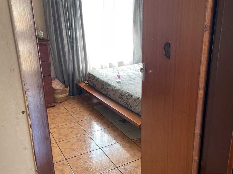 2 Bedroom Flat in Silverton FOR SALE - Photo 8