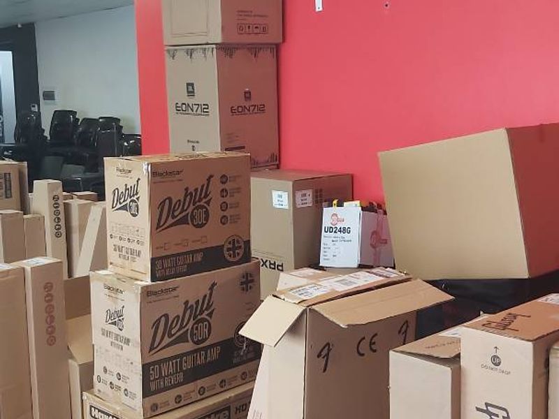 Mixed use Premises to let on Main Road Walmer. - Photo 8