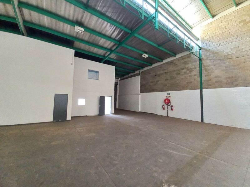 566m2 Driehoek Warehouse To Let - Photo 7