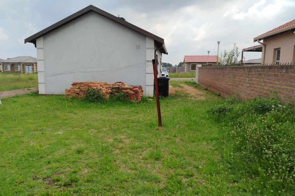 A great starter home - Photo 5