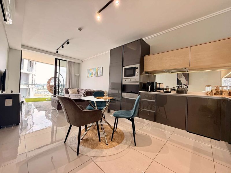 Fully furnished 2 bedroom apartment for sale at Ellipse. - Photo 2