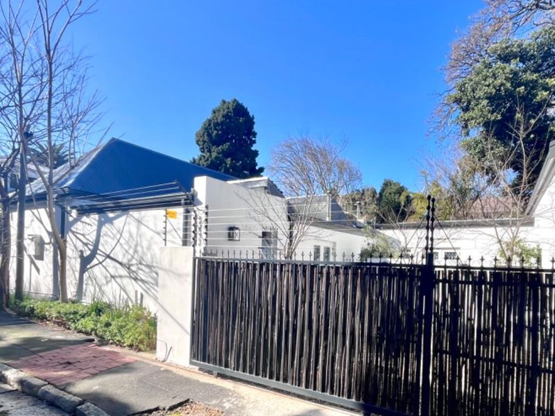 Renovated one bedroom house with garden - Photo 2