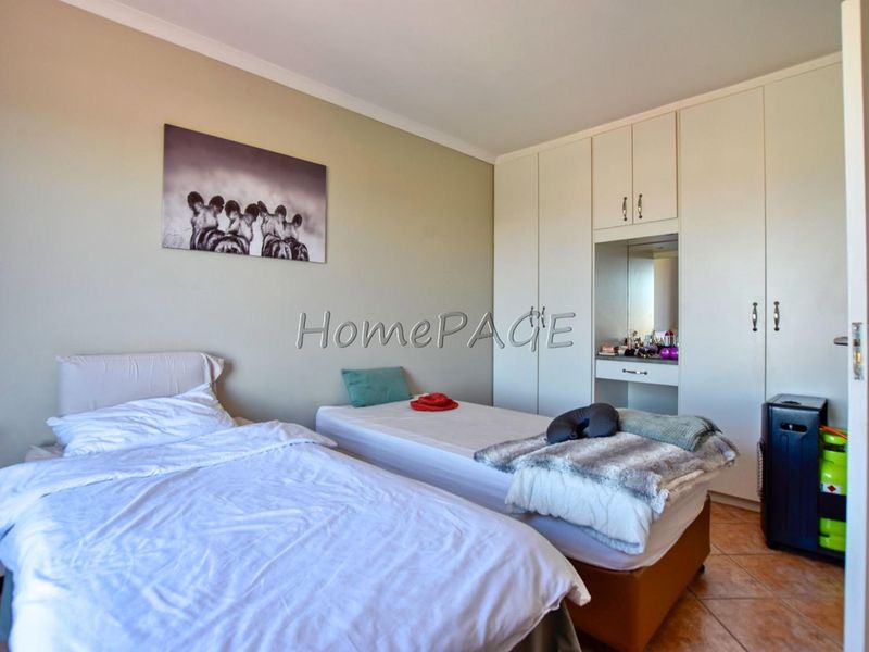 Central, Swakopmund:  3 Bedr Apartment in Toscana is for Sale - Photo 6