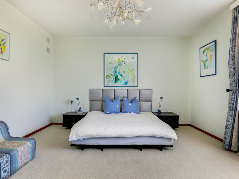 Luxurious 3-Bedroom Ecklenberg Apartment with Mountain Views & Separate Flatlet - Photo 3