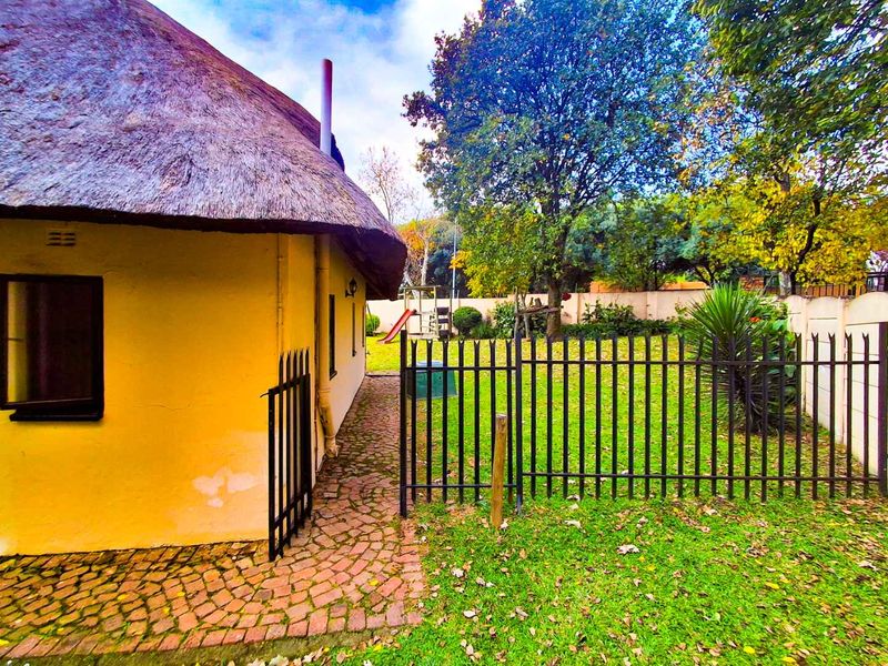 Phenomenal family house for a large family - Photo 10