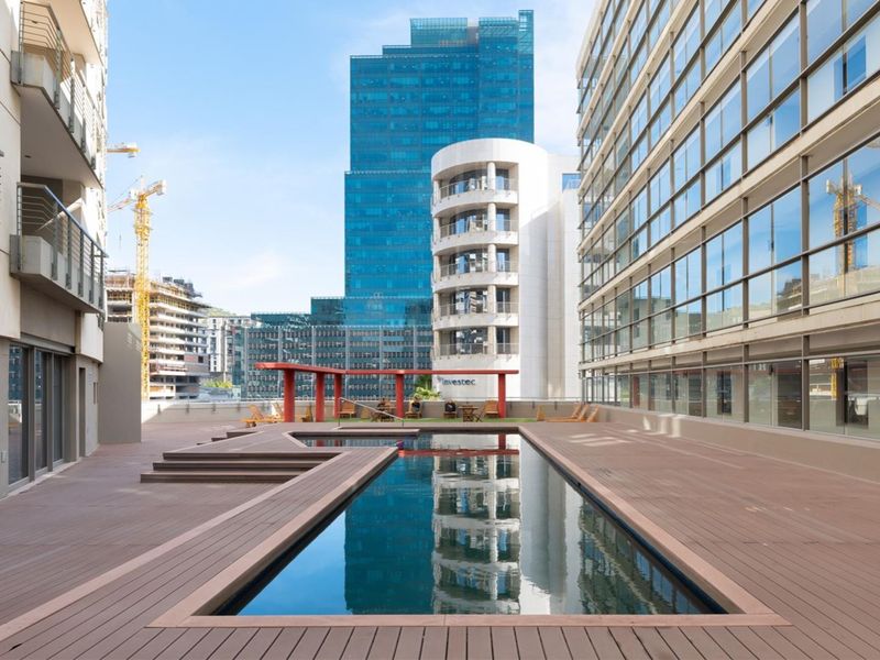 Modern, Stylish 2-Bedroom Apartment in the Heart of Cape Town - Photo 10