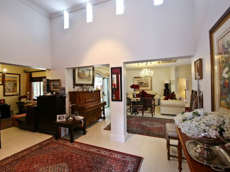 4 bedrooms House in KLEIN WINDHOEK - Photo 7