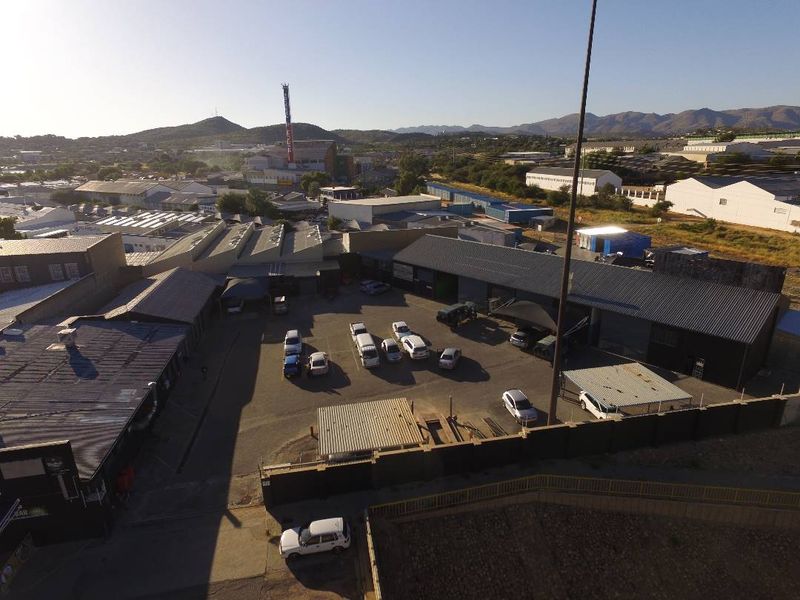 FOR SALE - Property with Warehouses and Restaurant facilities in Southern Industrial - Photo 3